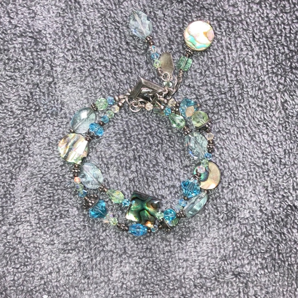 Bracelets and earrings - tres Jolie